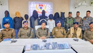 Read more about the article पुलिस द्वारा त्वरित कार्रवाई करते हुए NHAI के फोरलेन निर्माण कार्य स्थल पर प्रस्तावित गोलीबारी की घटना को किया गया विफल, 08 अपराधकर्मी अवैध हथियार एवं अन्य आपत्तिजनक सामग्री के साथ गिरफ्तार