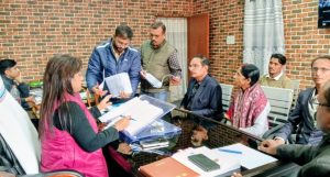 Read more about the article विश्रामपुर में चुनावी रण सजा, नामांकन के चौथे दिन तेज हुई सियासी गर्मी