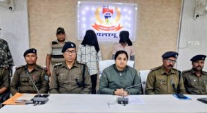 Read more about the article अंधविश्वास के कारण तिहरे हत्याकांड का खुलासा, दो अभियुक्त गिरफ्तार