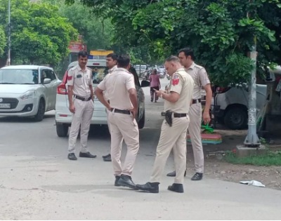 Read more about the article दिल्ली के स्कूलों पर खतरे की कॉल, पुलिस और बम निरोधक दस्ता सक्रिय