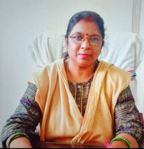 Read more about the article तीन-तीन पदों की जिम्मेदारी, फिर भी मुस्कान के साथ सेवा, नावाबाजार में रेनू बाला की कार्यशैली बनी प्रेरणा