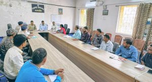 Read more about the article बरवाडीह में त्योहारों को लेकर प्रशासन सतर्क, उपायुक्त व एसपी ने तैयारियों का लिया जायजा
