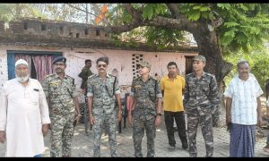 Read more about the article रामनवमी पूजा को लेकर पुलिस प्रशासन ने किया फ्लैग मार्च