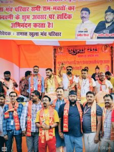 Read more about the article रामभक्तों पर खुला मंच ने बरसाए फुल, सेवा और शौर्य का दिखा अद्भुत संगम