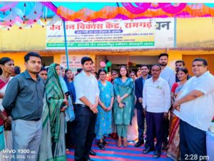 Read more about the article उपायुक्त ने रामगढ़ में प्रधानमंत्री वन धन विकास केंद्र एवं चारा निर्माण इकाई का किया उद्घाटन