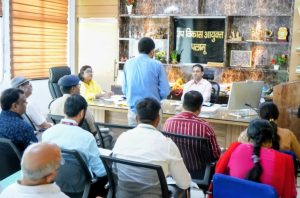 Read more about the article जिला स्तरीय आधार निगरानी समिति की बैठक सम्पन्न, बंद पड़े आधार किट को शीघ्र चालू करने के निर्देश