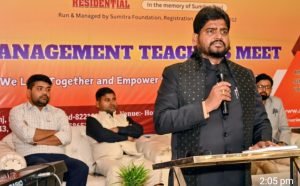 Read more about the article समाज और राष्ट्र के भविष्य को आकार देने वाले सच्चे शिल्पकार होते हैं शिक्षक : चेयरमैन