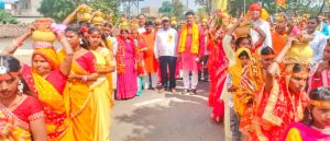 Read more about the article बरछीया में प्राण प्रतिष्ठा सह रुद्र महायज्ञ को लेकर भव्य कलश यात्रा निकली