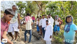 Read more about the article जनप्रतिनिधियों के प्रयास से पुराना नाली विवाद खत्म , ग्रामीणों ने जताया आभार