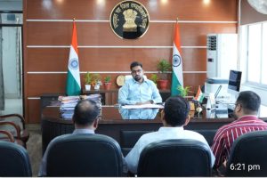 Read more about the article सेवा संपुष्टि पर समीक्षा,शिक्षकों की सेवा पुस्तिका अद्यतन रखने के निर्देश