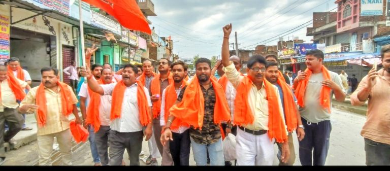 Read more about the article बंगाल व असम में जीत पर भाजपा कार्यकर्ताओं ने मनाया जश्न