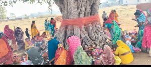 Read more about the article सुहागिनों ने वट सावित्री पूजा कर अखंड सौभाग्य का मांगा वरदान