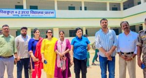 Read more about the article पाटन हाईस्कूल में वरदान चैरिटेबल ट्रस्ट की टीम के द्वारा बच्चों को सड़क सुरक्षा के प्रति जागरूक किया गया