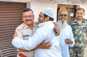 Read more about the article भाईचारे और अमन के संदेश के साथ मनाई गई बकरीद, बरवाडीह जामा मस्जिद में उमड़ी नमाजियों की भीड़