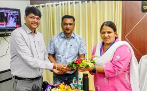 Read more about the article प्रमंडलीय आयुक्त कुमुद सहाय की उपस्थिति में उप परिवहन आयुक्त- सह – सचिव श्री मनीष कुमार ने सौंपा प्रभार।