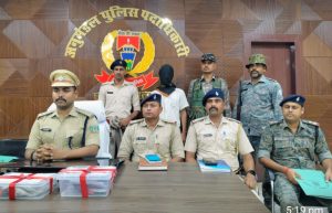 Read more about the article आर्म्स एक्ट में युवक गिरफ्तार, दो अवैध देसी कट्टा बरामद