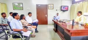 Read more about the article SIR-2026 के सफल संचालन को लेकर प्रमंडलीय आयुक्त कुमुद सहाय ने की समीक्षात्मक बैठक, अधिकारियों को दिए आवश्यक निर्देश