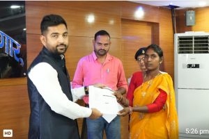 Read more about the article जन समाधान दिवस में ऑन-द-स्पॉट समाधान,मुख्यमंत्री मंईयां सम्मान योजना की दो लाभुकों की समस्या का तत्काल हुआ निराकरण