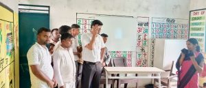 Read more about the article हरिहरगंज- बीडीओ ने आंगनबाड़ी केंद्र का किया निरीक्षण, बच्चों से किया संवाद