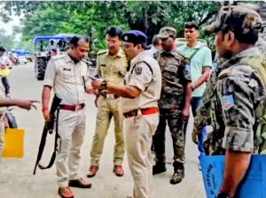 Read more about the article खैनी के विवाद में एसपी आवास के सामने हुई गार्ड की हत्या, बॉडीगार्ड ने मारी गोली: डीएसपी