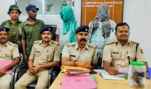 Read more about the article पिपराटांड़ पुलिस का प्रहार: गांजा तस्करी और अवैध हथियार के खिलाफ बड़ी कार्रवाई, चार आरोपी गिरफ्तार