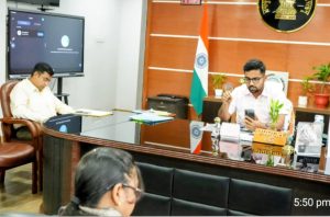 Read more about the article यूरिया एवं डी.ए.पी. की कालाबाजारी व जमाखोरी पर सख्त नजर, टास्क फोर्स को नियमित जांच के निर्देश