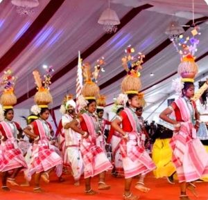 Read more about the article विश्व आदिवासी दिवस पर टाउन हॉल में दिखेगी आदिवासी कला-संस्कृति की भव्य झलक