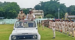 Read more about the article लातेहार- उपायुक्त एवं पुलिस अधीक्षक ने स्वतंत्रता दिवस की अंतिम तैयारियों का लिया जायजा, परेड का हुआ पूर्वाभ्यास…