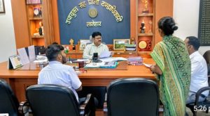 Read more about the article लातेहार- जन शिकायत निवारण में उपायुक्त ने सुनी ग्रामीणों की समस्या, निदान को लेकर दिए कई आवश्यक व उचित दिशा-निर्देश