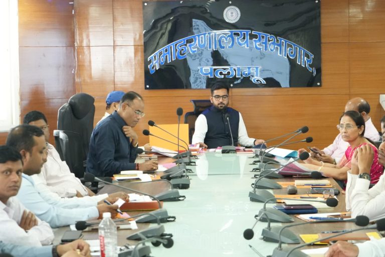 Read more about the article पलामू में 132 गांवों की ग्राम विकास योजनाओं को मिली मंजूरी