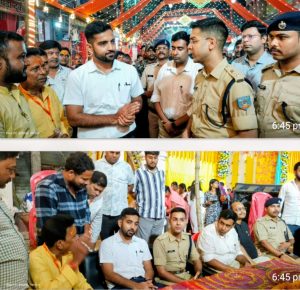 Read more about the article पलामू डीसी व एसपी ने हरिहरगंज में पूजा पंडाल का किया निरीक्षण