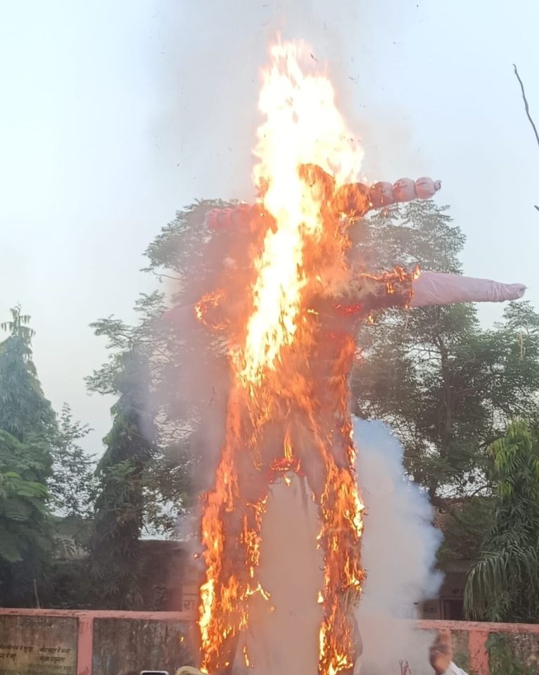 Read more about the article असत्य पर सत्य की विजय के साथ ही पोल-पोल में दुर्गा पूजा हर्षोल्लास संपन्न