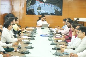 Read more about the article जेएसएलपीएस की मासिक समीक्षा बैठक में योजनाओं की प्रगति की हुई समीक्षा