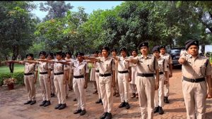 Read more about the article आईआरबी-10 पलामू कैंप परिसर में राष्ट्रीय एकता दिवस पर ली गई शपथ